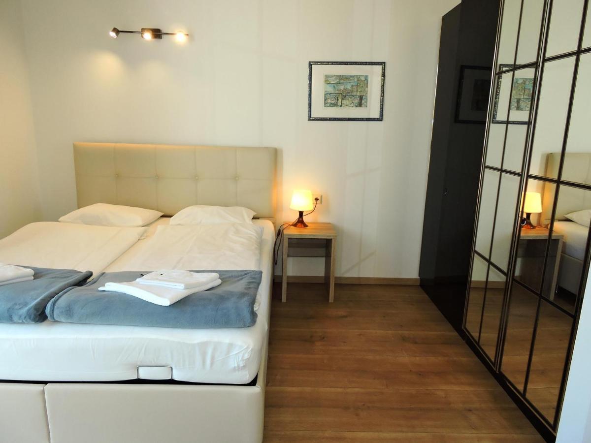 213 Prag, Studio Apartment, 27M2, 1-2 Personen Klagenfurt am Woerthersee Buitenkant foto